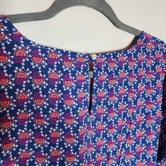 Jane and Delancy peasants long sleeve flowy rayon blouse. - Picture 16 of 17